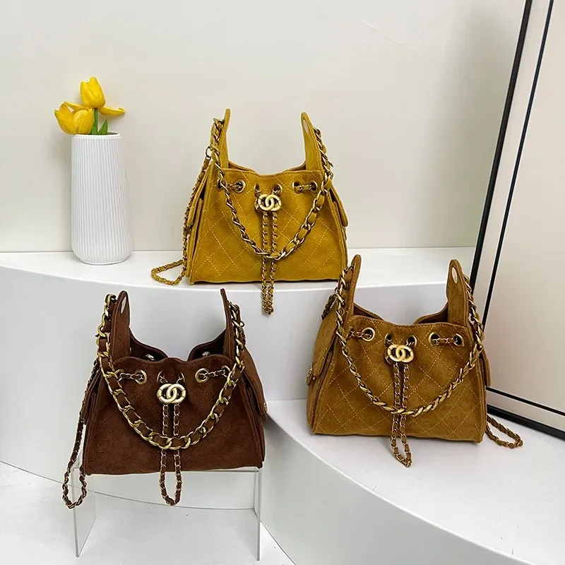 

Famous Designer Women's Leather Shoulder Bag Handbag Crossbody Messenger Popular Elegant Luxury Brand Spacious Tote
