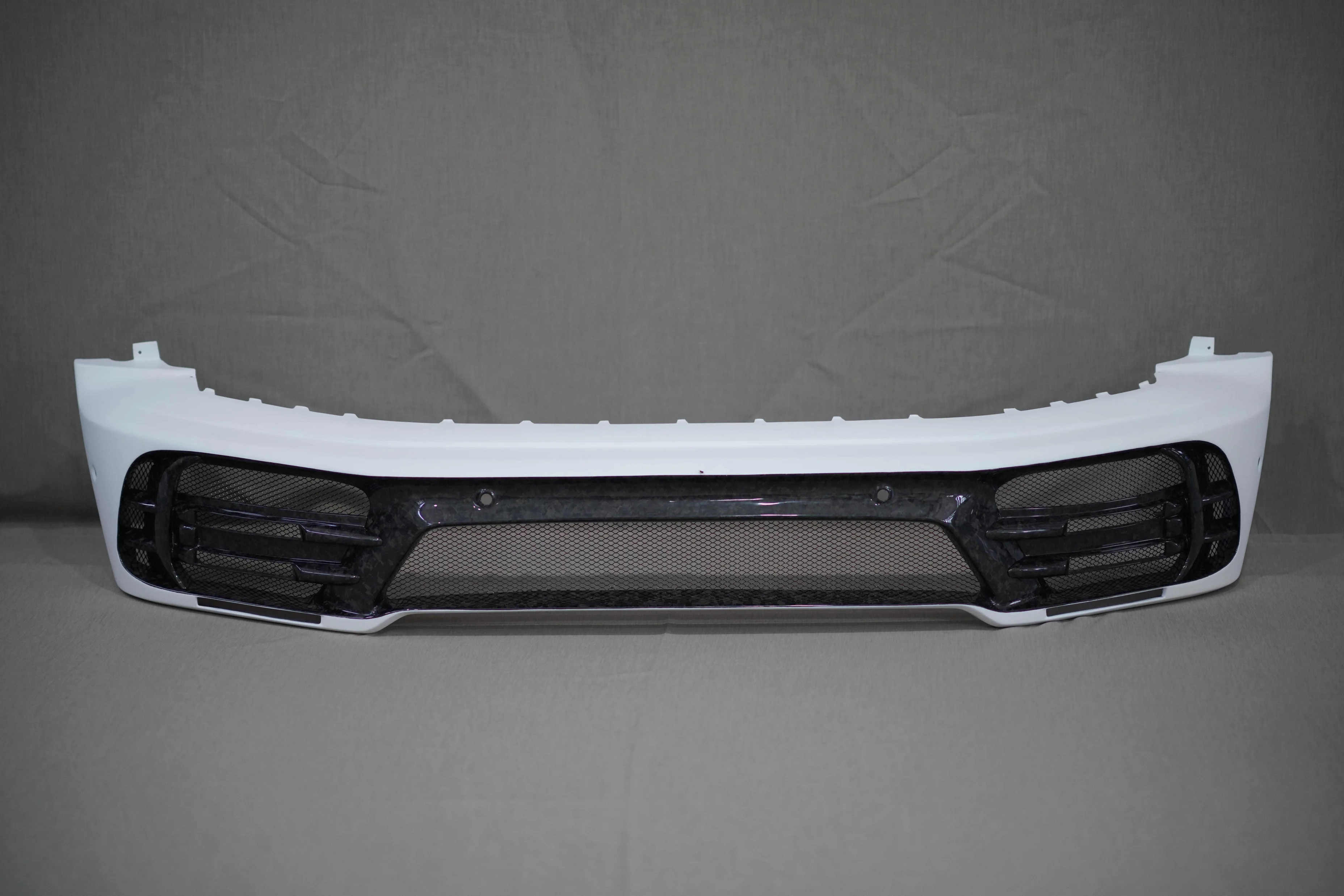 Manufacturer's New Carbon Fiber Automotive Full Body Kit Vehicle Front Bumper Accessory