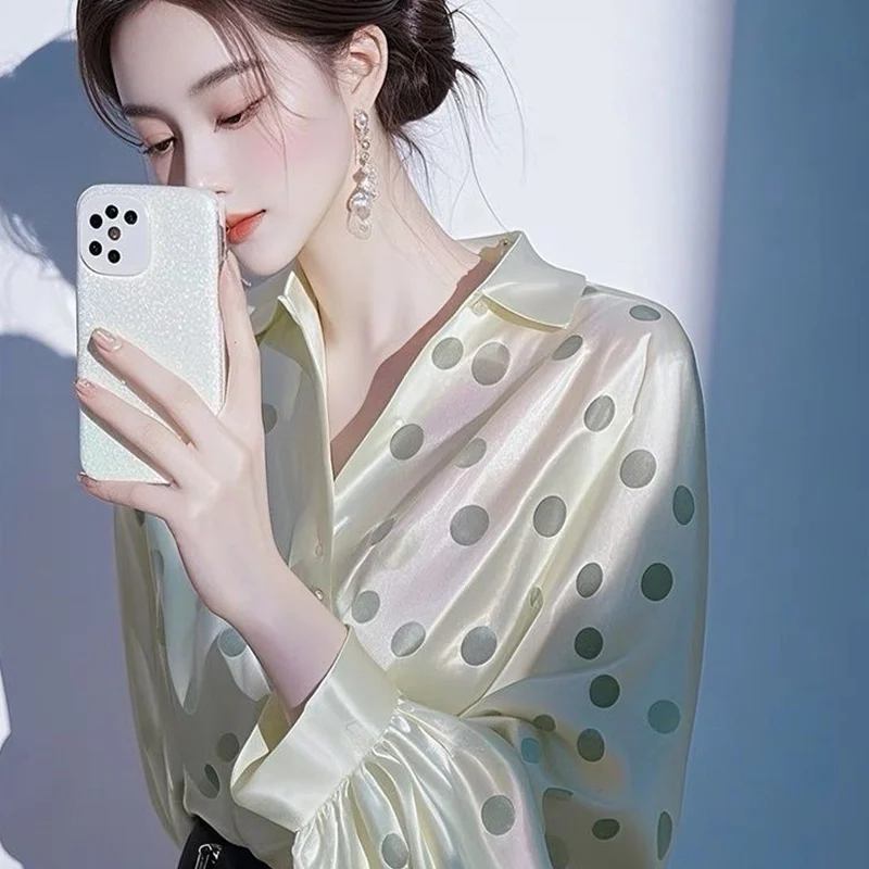 Dames tempérament à pois col rabattu chemises à manches longues printemps automne boutons élégants Satin Cardigan femmes tendance Blouse
