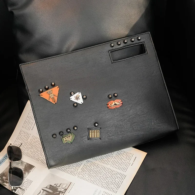 

Rivet Badge Clutch Bag Men Luxury PU Leather Men's Clutches Fashion Large Capacity Handbags with Shoulder Strap Crossbody Clutch
