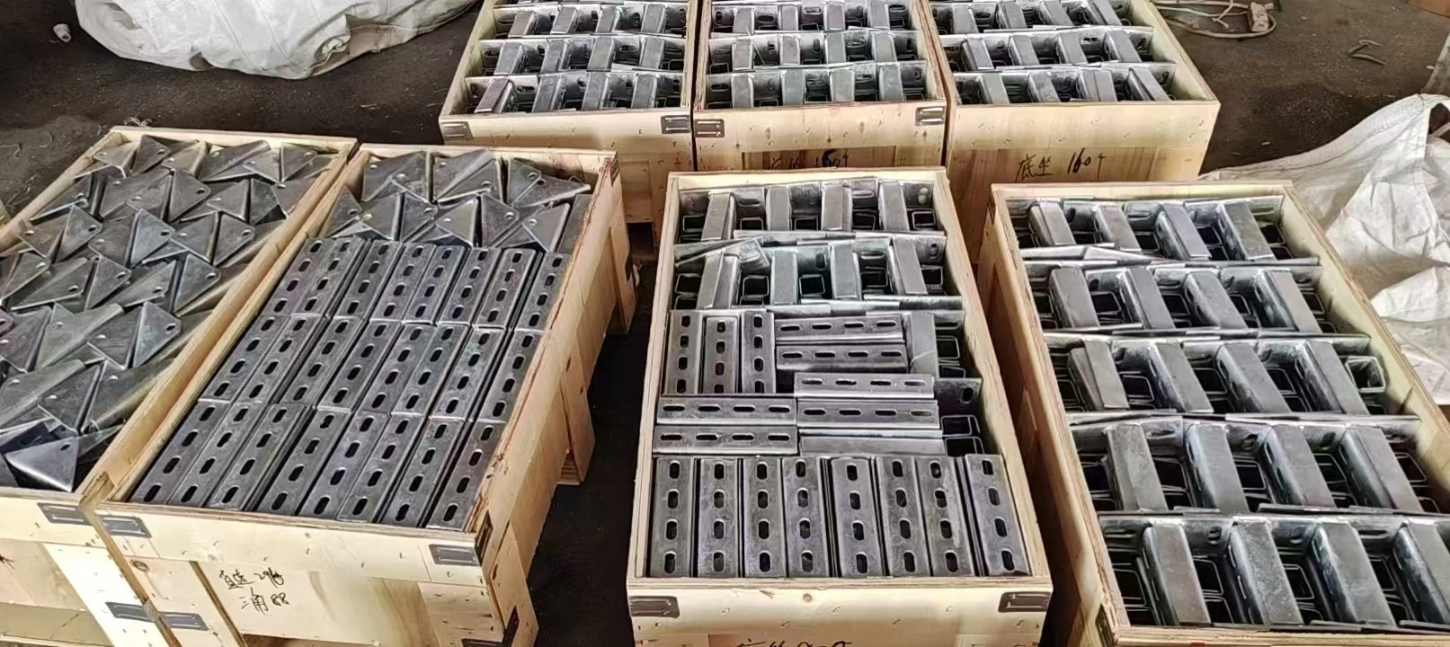 High Quality Solar Roof Accessories for JCHX Solar Installation Systems Panel Support Structures