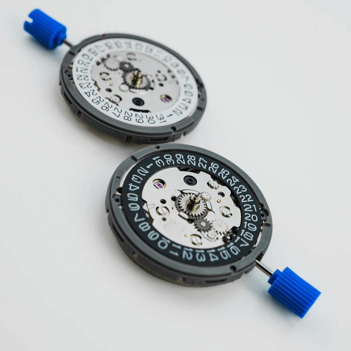 NH34 Mechanical Automatic Movement Crown At 3 3.8 for GMT NH34 Single Calendar Setting Precision Watch Movement for Watchmaker