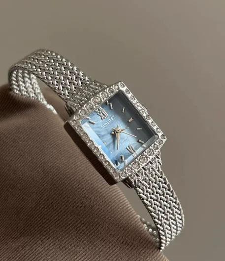 Silver Mesh Bracelet Ladies Watch Small Square Crystal Border Blue Shell Dial Women Quartz Fashion Wrist Watch Daily Accessory