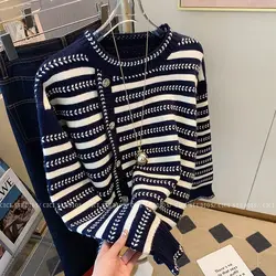 Cardigan Sweater with Diagonal Stripe Pattern Autumn Winter French Style Knit Top Y2k  Korean Fashion Sweaters for Women