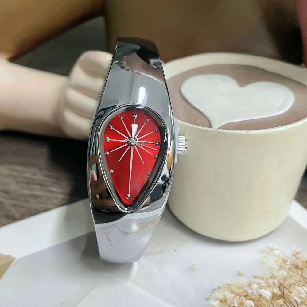 

Water Drop Vintage Quartz Watch Men Women Y2k Dpecial Blade Creative Blade Design High Quality Steel Unique Bracelet Men Watch