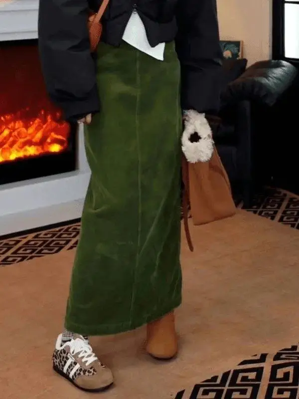 

Ретро-юбка из однотонной пряжи, женская длинная юбка, новая зимняя юбка прямого кроя, юбка с высокой талией для повседневной носки, стильная и удобная.