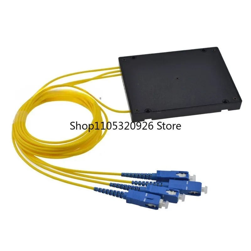 1x3 SC Fiber Splitter Square Connector Telecommunication Grade Low Insertion Loss FTTH Signal Separator