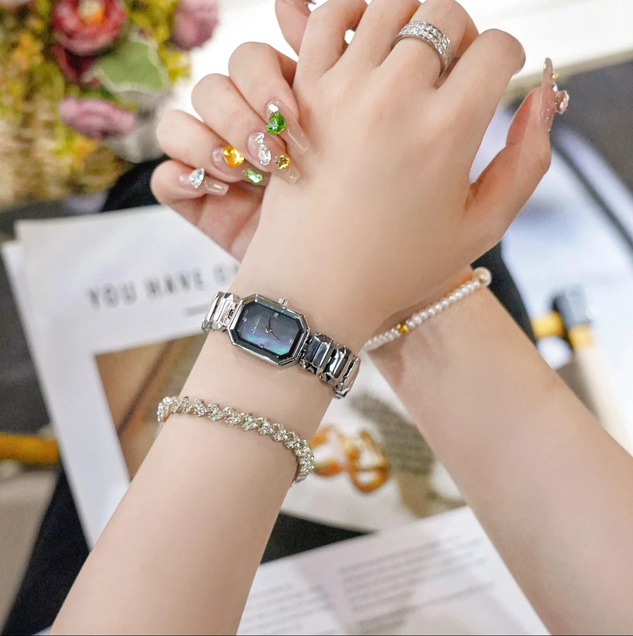 Women'swatchluxuryhighqualitysmall square watch simple and versatile high-end square watch light luxury temperament quartz watch