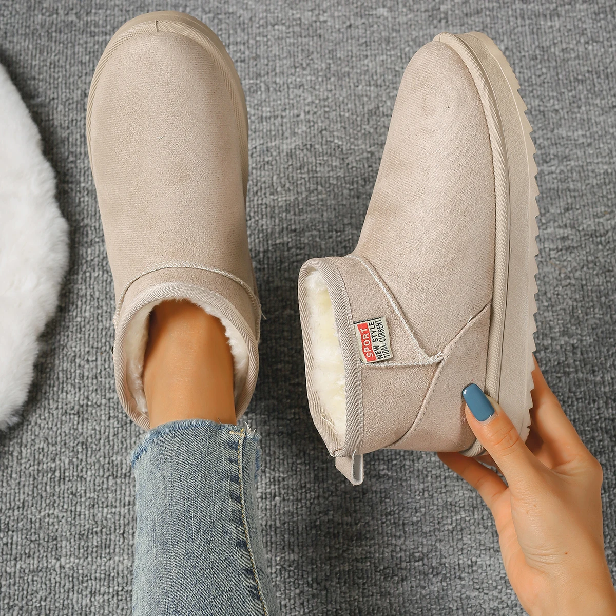 Women Snow Boots for Solid Platform Artificail Suede Boots Autumn Winter Warm Shoes Boats Large Size 44 Slip On Cotton Shoes