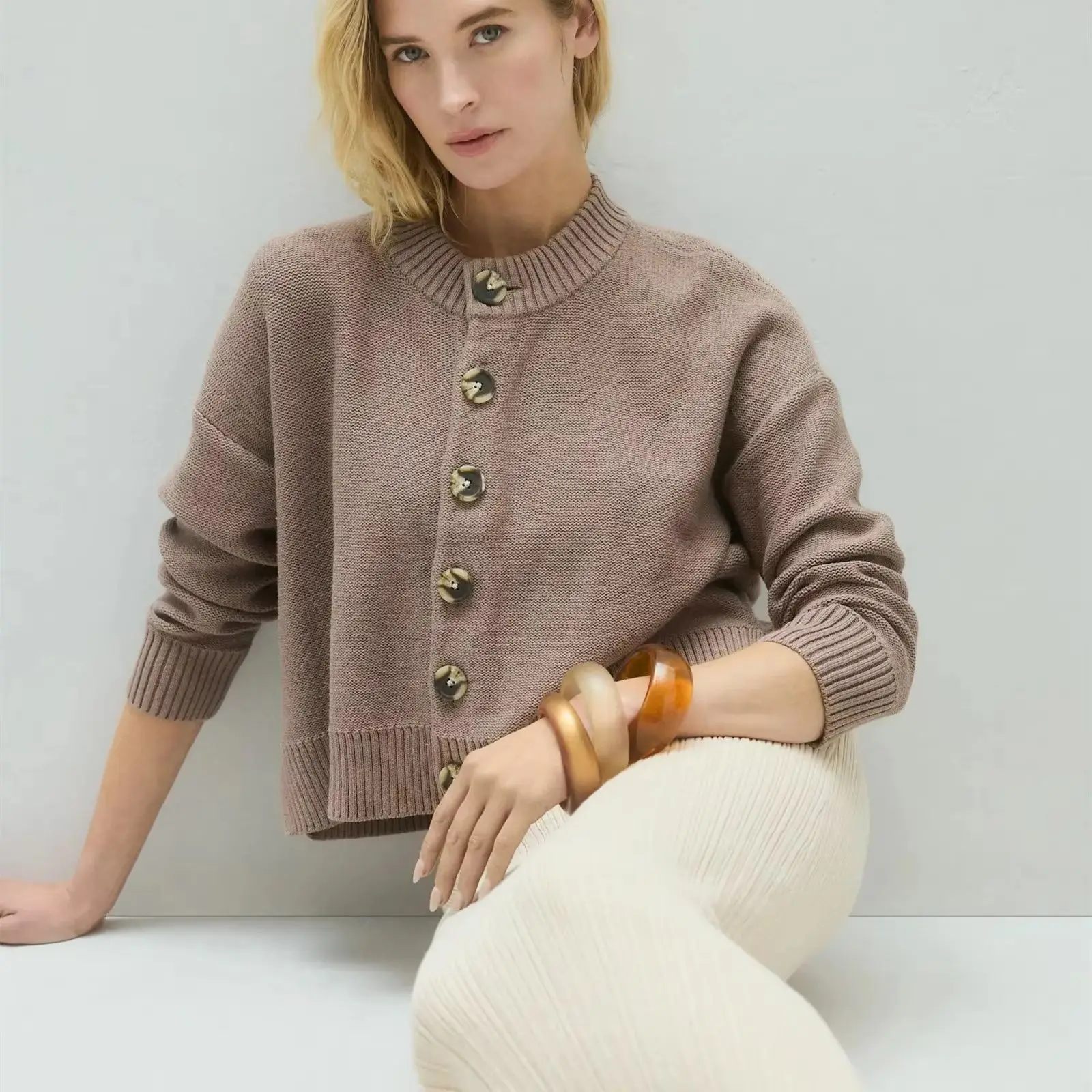 

hirigin Women's Crew Neck Fall Knit Cardigan Long Sleeve Solid Color Button Down Sweater Outwear Autumn Tops Knitwear