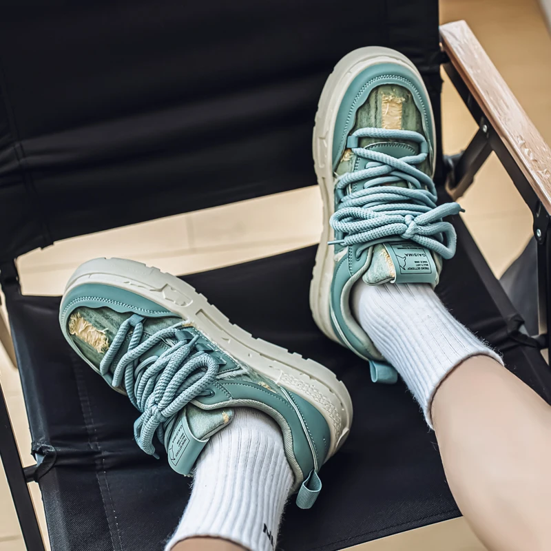 

Men Casual Vulcanized Shoes Sneakers Student Shoes Men Skateboarding Shoes Canvas Comfortable Thick Bottom Platform Shoes 2025