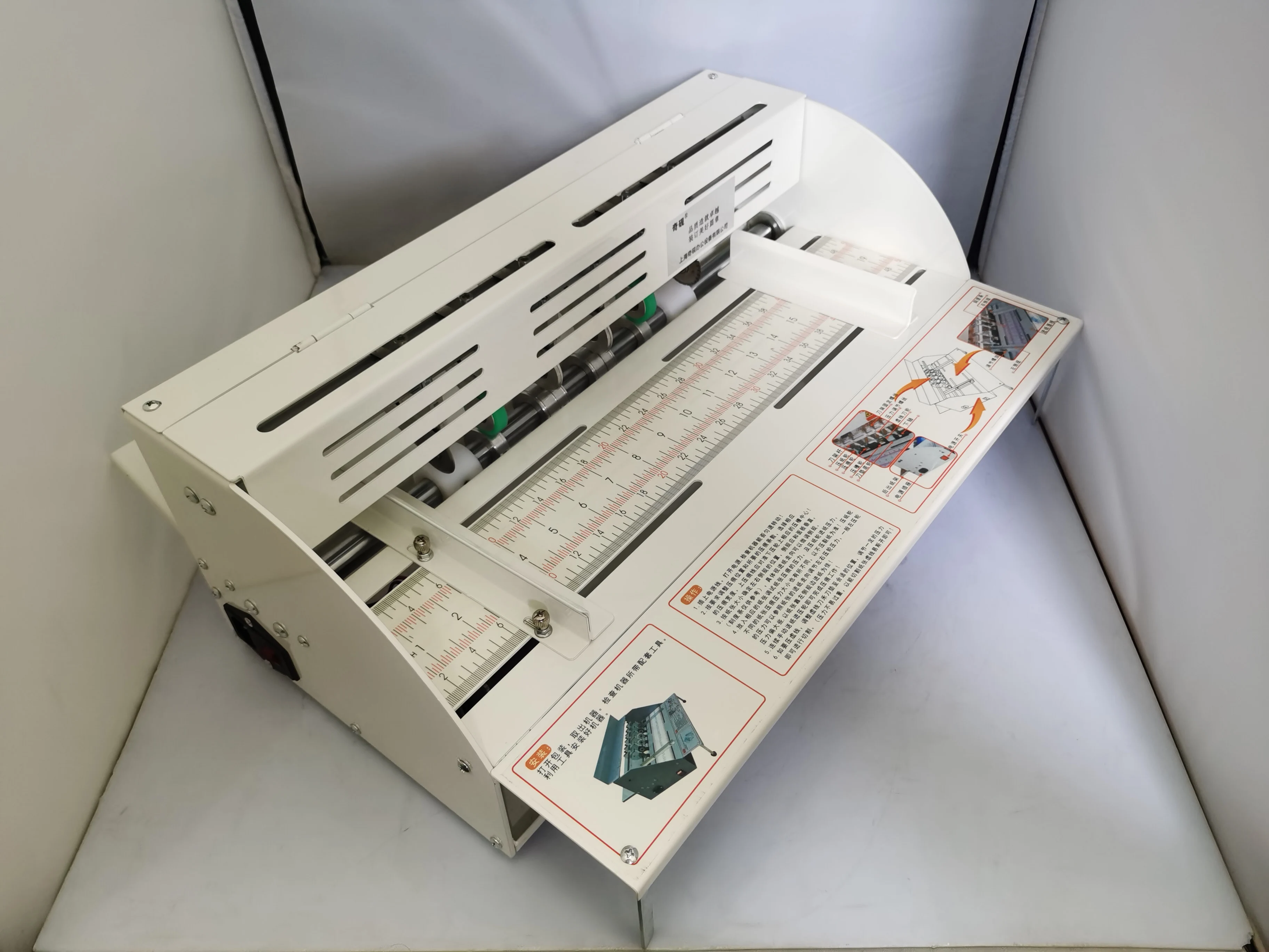 R500 Boek Cover Rillen Machine, Elektrische Rillen Machine, Kaart Vouwen Machines, Kleur Pagina 'S Gestormd Machine