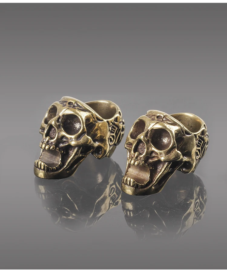 

New Stylish Classic Skull Finger Cigarette Holder Ring - Brass Cigarette Holder Smoking Tool Accessories Gift