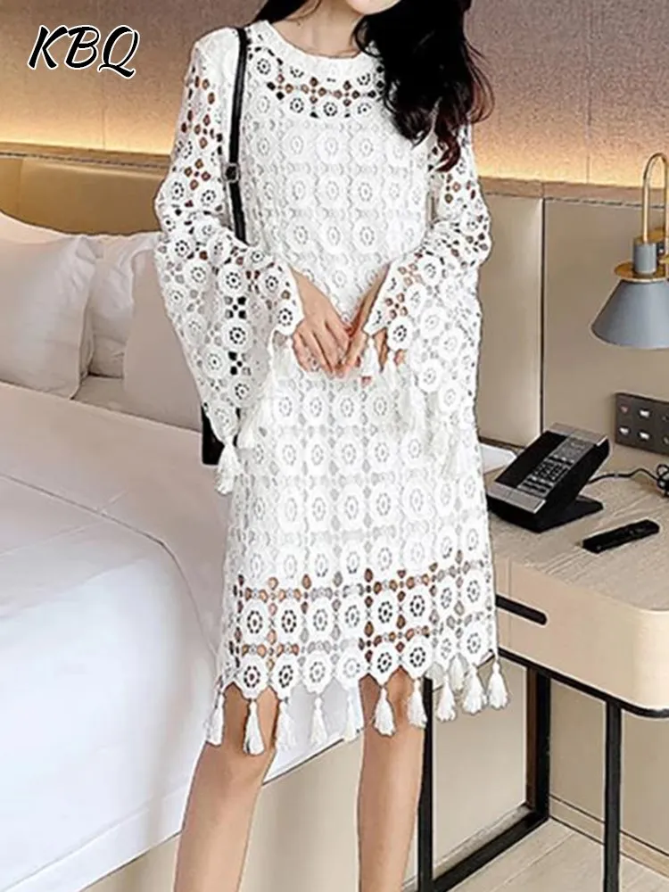 

KBQ Spliced Lace Up Slimming Pullover Dresses For Women Round Neck Long Sleeve High Waist Patchwork Tassel Dress Female Fashion