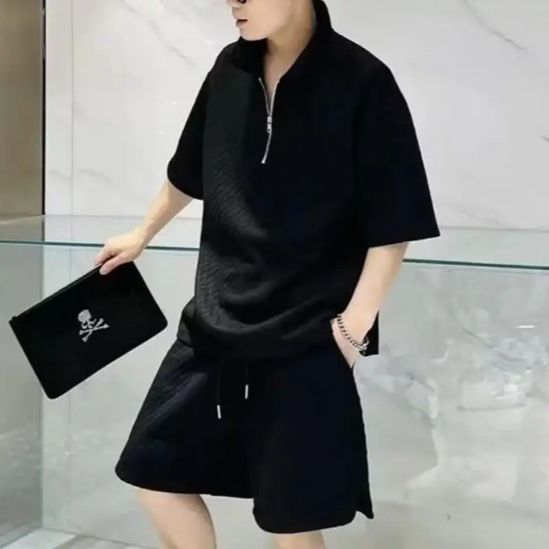 

Спортивный костюм свободного кроя для мужчин, повседневный комплект из футболки и шорт, двухкомпонентный, больших размеров, до 300 фунтов, широкие плечи