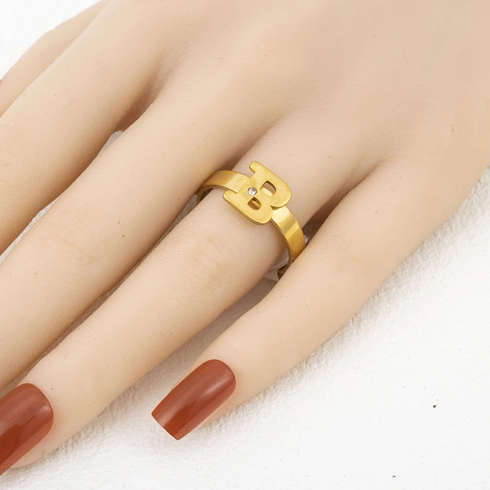 36 Pcs/Lot Stainless Steel 26 Letter Rings with Crystal 2023 Fashion Classics Couple Jewelry Wholesale Party Gifts