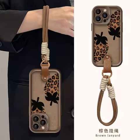 Leopard strawberry Hand Strap Phone Case For Infinix Note 40 30 Tecno Spark 10 10C Camon 20 Hot 50 30i 30 Play Pro Smart 7 6