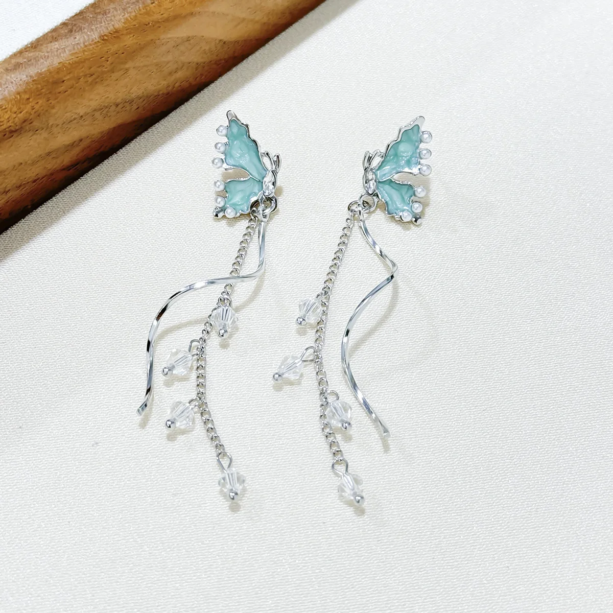 

Delicate Long Tassel Butterfly Earrings for Women Butterfly Crystal Dangle Earrings Wedding Party Jewelry Gift pendientes New
