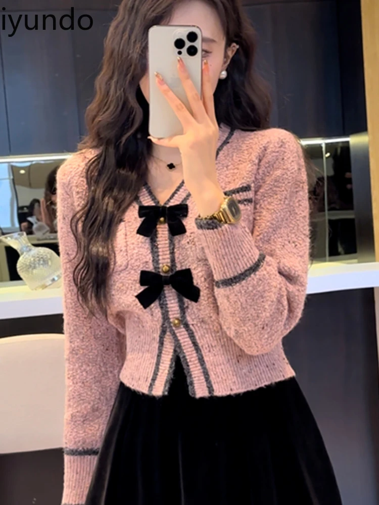 

French Chic Knit Top for Women - V-Neck Long Sleeve Blouse with Color Block Bowknot Design - Spring 2024 Fashion Casual Wear