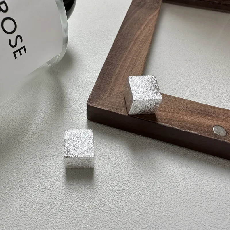 

S925 Sterling Silver Geometric Square Earrings Korean Style Brushed Design Fashionable Fine Stud