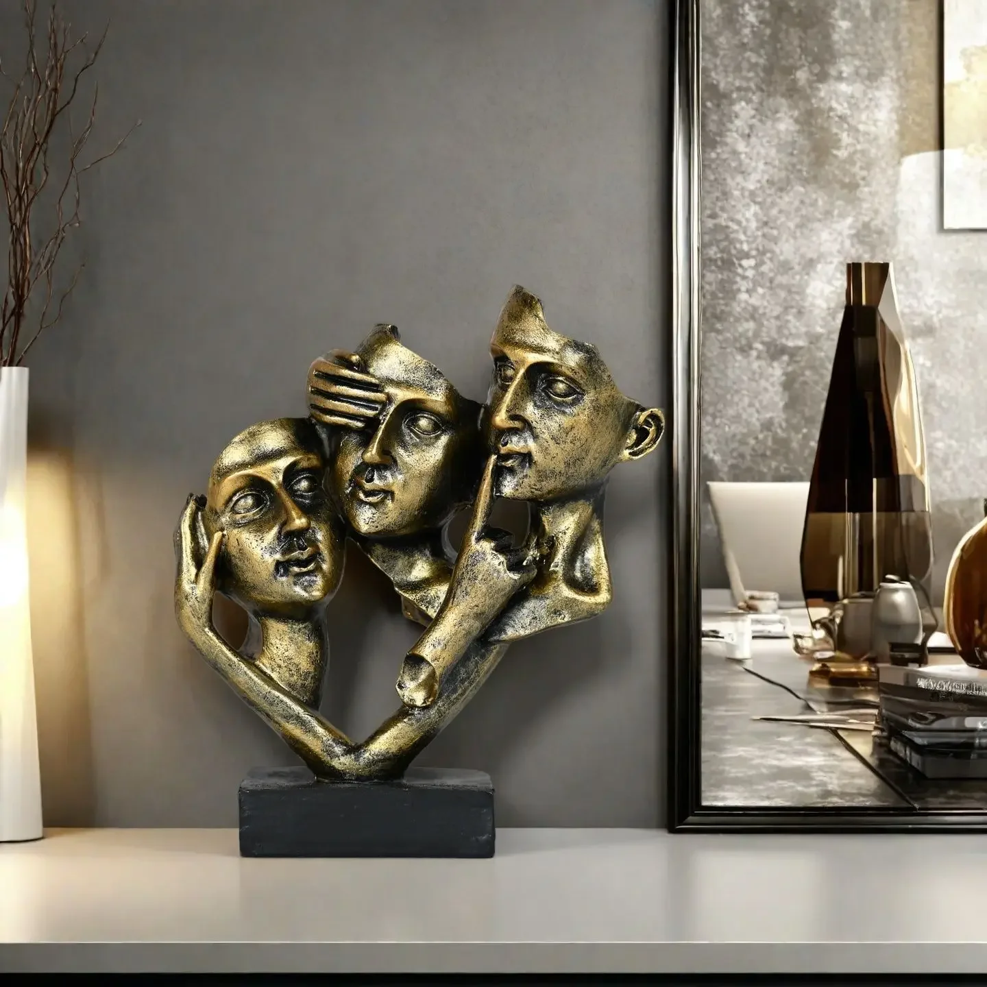 European abstract figure sculpture resin decor for desktop Three Faces Bust Statue Modern Living Room Ornament Craft statue gift