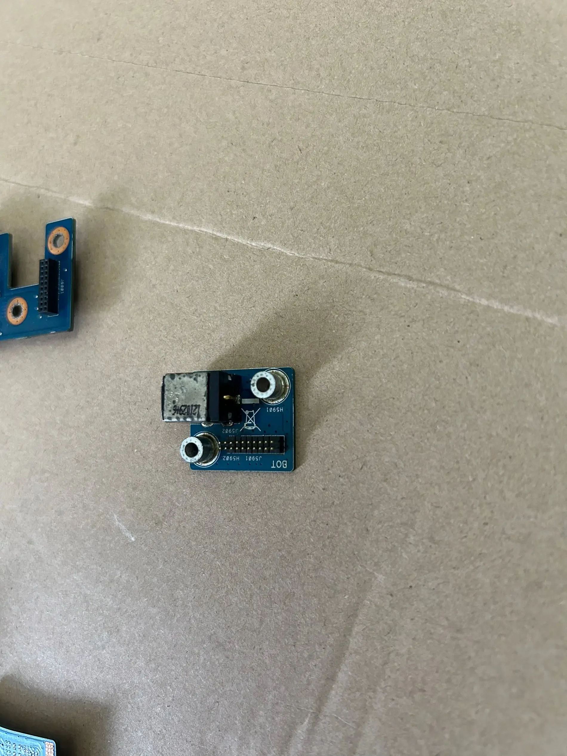 

For Asus G75 G75V G75VX DC Board Charging