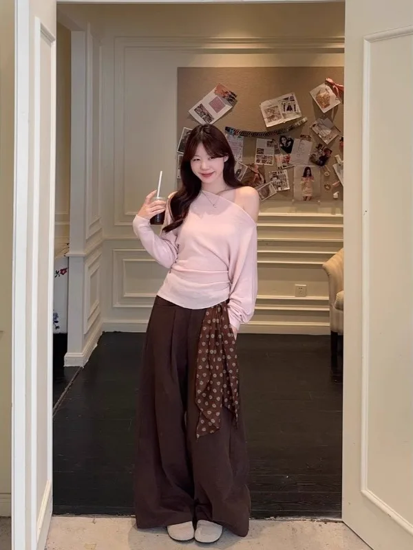 

plus Size Sweet Young Pink Slant oulder Long Sve Knitted Sweater Early Autumn New Sle Pleated Slimming Women's Top