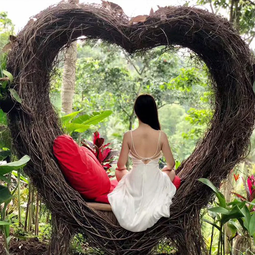 

Bali Internet celebrity bird's nest swing with the same outdoor large love bird's nest photo hanging chair scenic hammock