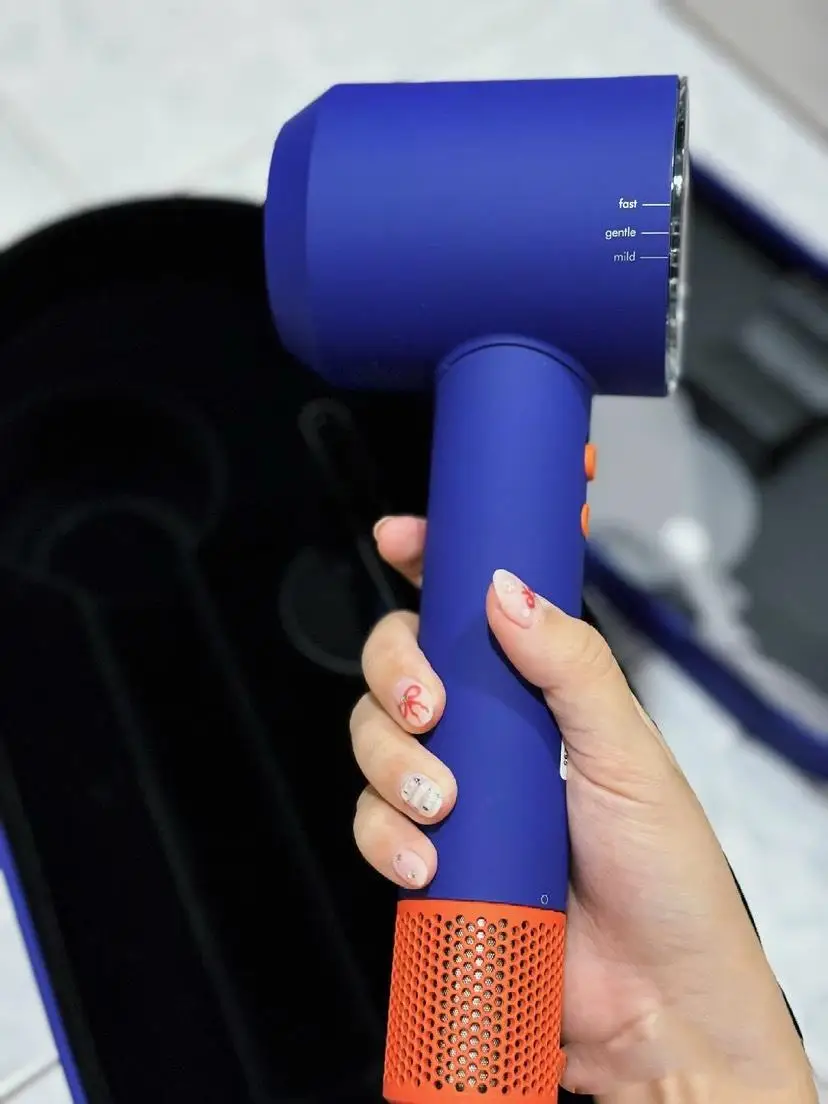 

Высококачественный интеллектуальный фен с контролем температуры, ионизацией и высокой мощностью для домашнего ухода за волосами