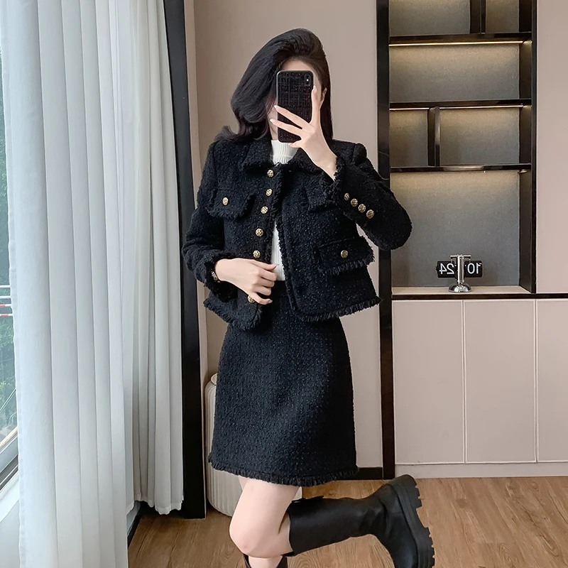 Padded 2024 Autumn/Winter New Classic Style Metal Button Suit Versatile Elegant Slimming Black Tweed Two-Piece Set High Quality