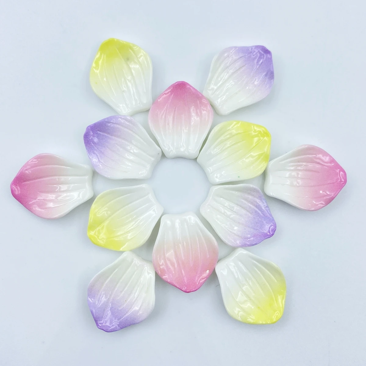 20PCS Delicate Petal Flat Backs Resin Figurines DIY Scrapbook Bow Accessories Home Crafts