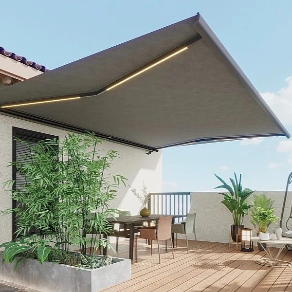 Heavy-duty Outdoor Retractable Awnings with Wind Resistance Sturdy Frame Luxury Style Aluminum Alloy Frame Awnings for Deck Use