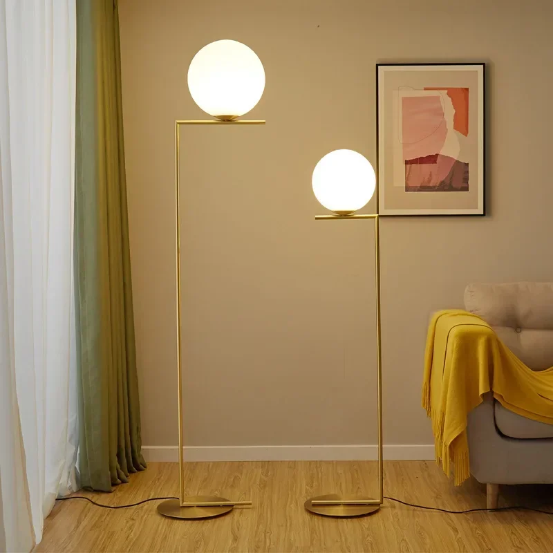 Nordic Modern Floor Lamps Simple Luxury Glass Ball Standing Lights Bedroom Study Parlor Bedroom Hallway Restaurant LED Luminaria