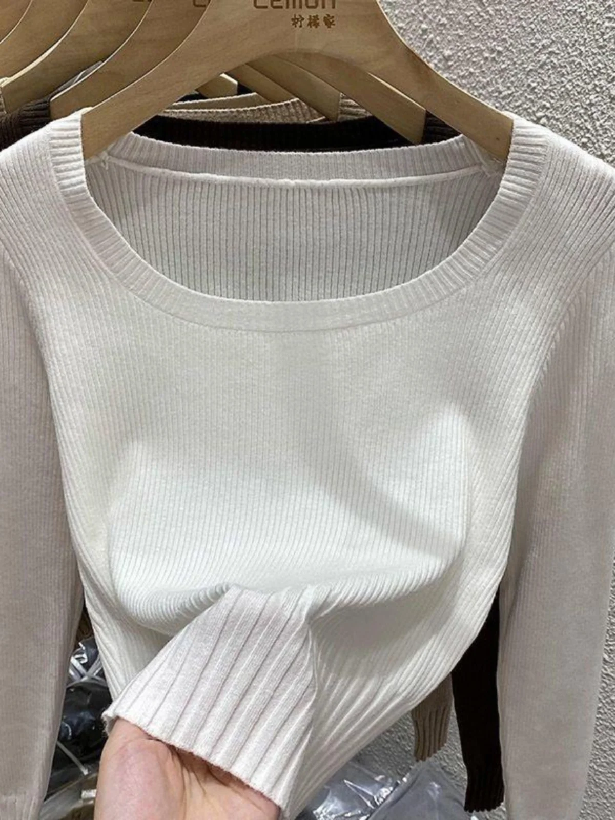 

Early Autumn Knitted Top Women's Square Collar Slim Fit Short Style Waist Inward Design Sensation Base Shirt Sweater