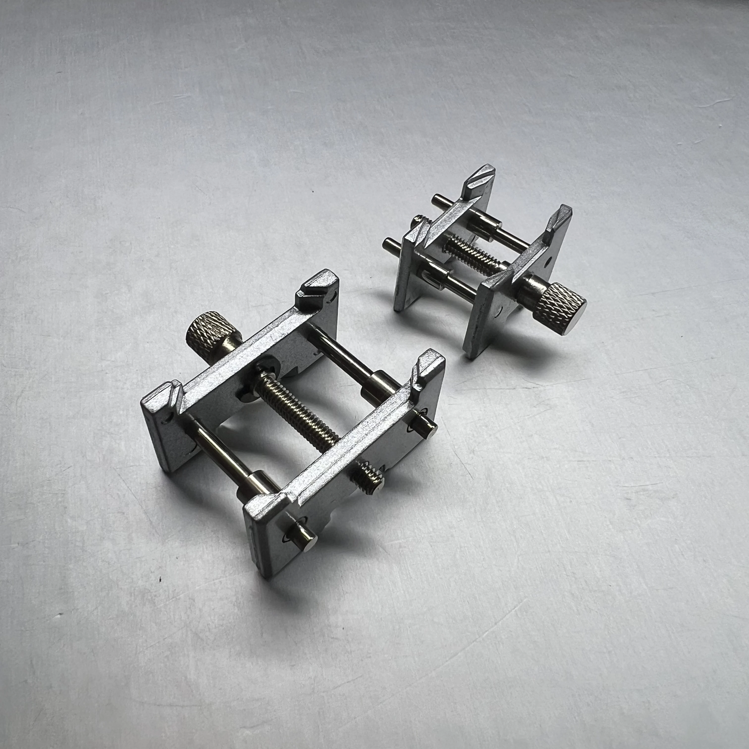 

Набор держателей часового механизма No 4040 4039 с хвостовиком из нержавеющей стали, многофункциональный инструмент для ремонта часового механизма, ручной инструмент