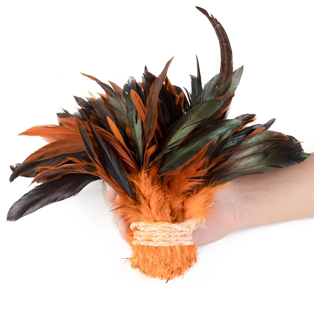 800-1000 adet Doğal Tavuk Feathe Şerit El Sanatları için Kostüm Şapka Parti Maskesi Dekorasyon 5-6 inç Horoz Tüyleri Trim Fly Bağlama
