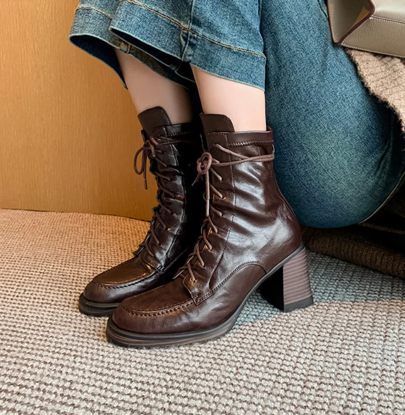 AIYKAZYSDL botines de cuero genuino botín corto bloque cubano Med tacón de corcho zapatos Retro de motocicleta ropa de calle para mujer