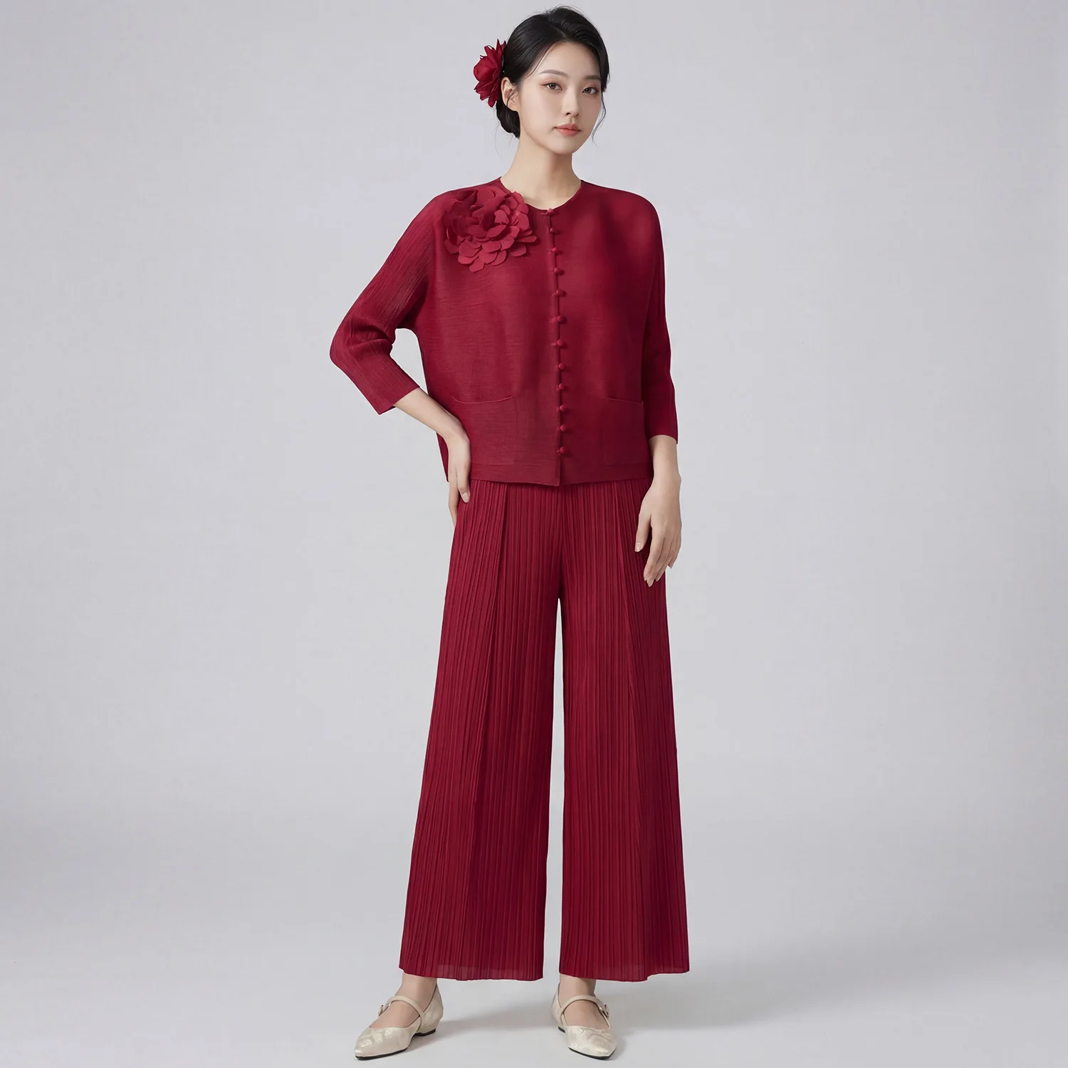 

Miyake Folds 2026 National Style New Chinese Suit Temperament Retro Disk Buckle T-shirt Top Wide-legged Pants Two-piece Set Fold