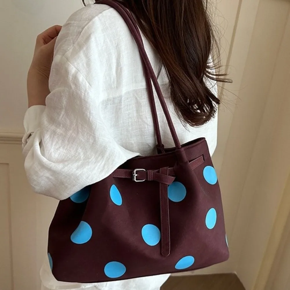 Versatile Polka Dots Shoulder Bag Magnetic Buckle PU Material Large Capacity Tote Bag Durable Medium Size Retro Handbag Party
