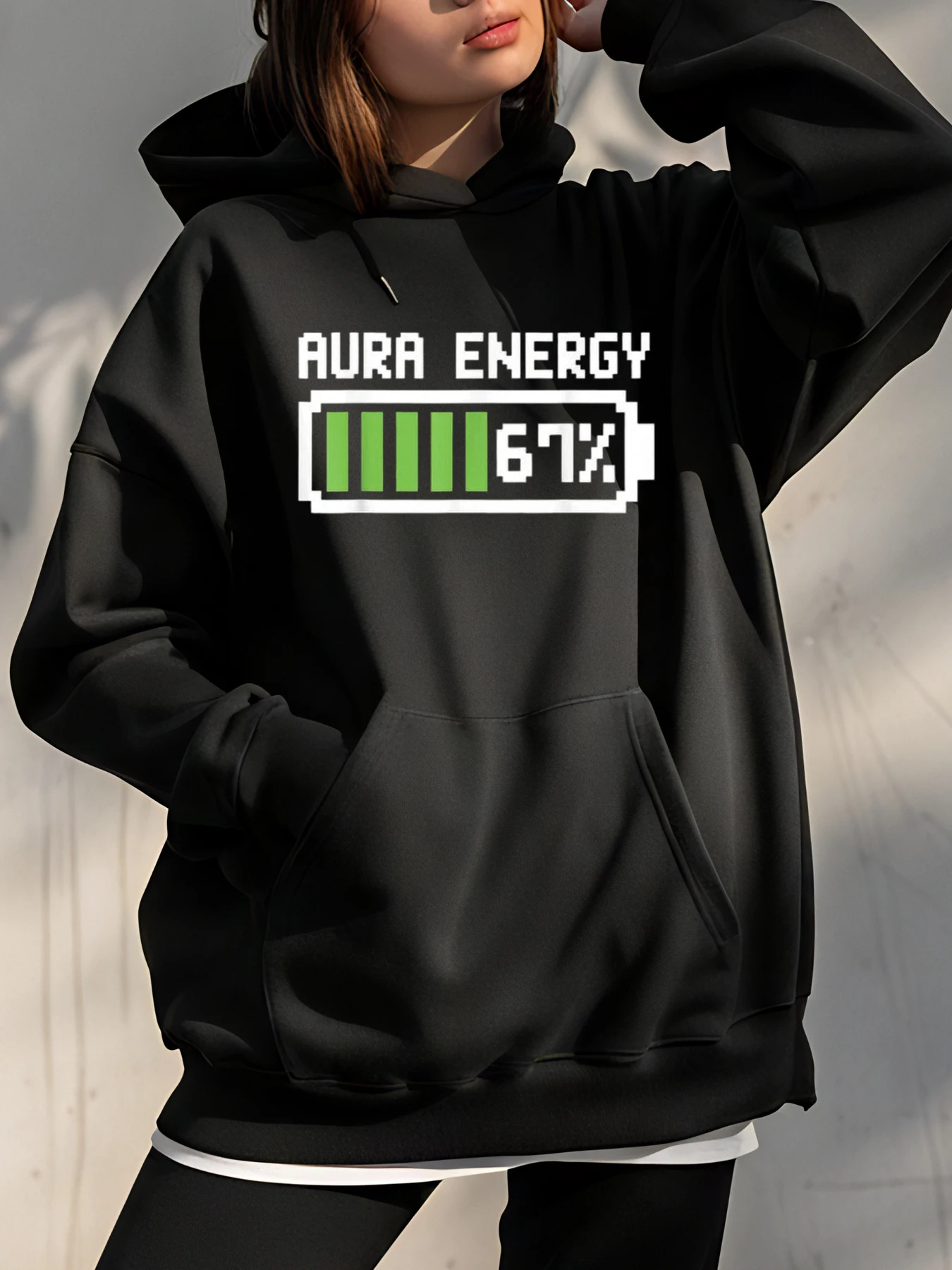 

Толстовка с аккумулятором Aura Energy и пиксельным дизайном для городского уличного стиля