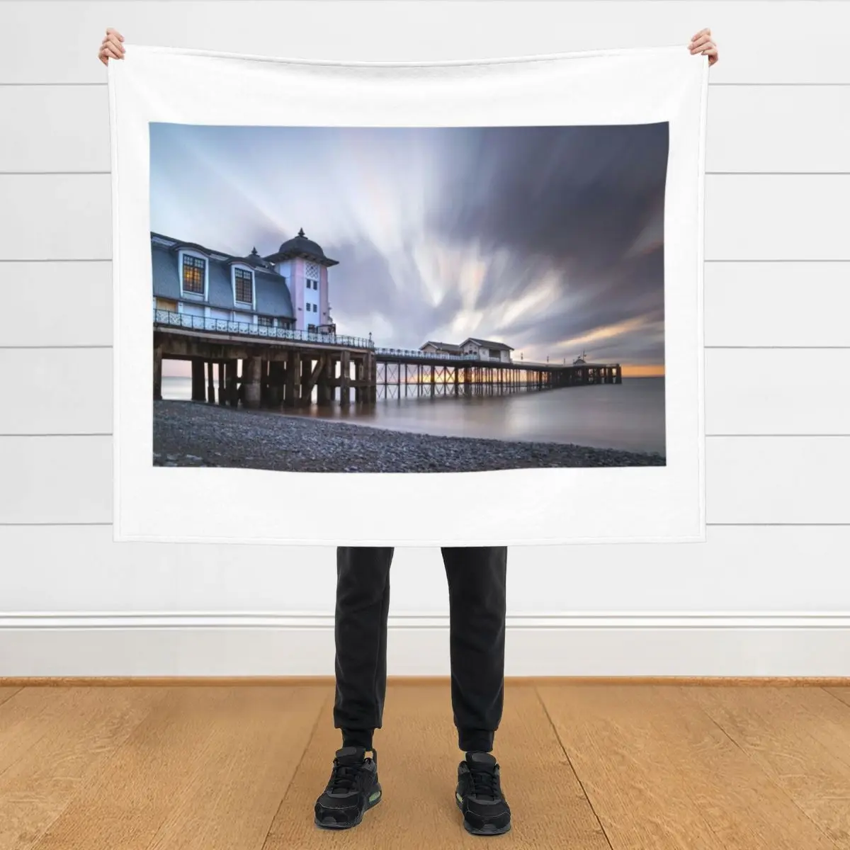 

PENARTH STEEL SUNRISE Throw Blanket Luxury Brand Retros Designers Blankets