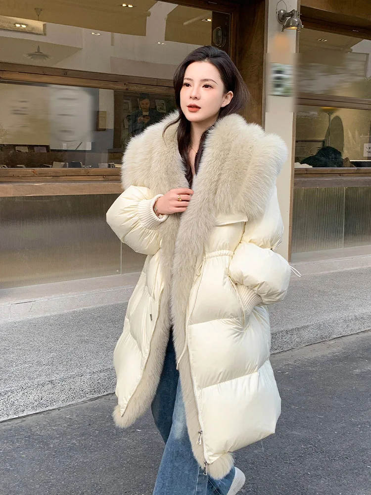 เสื้อแจ็คเก็ตขนเป็ดสำหรับผู้หญิง ปี 2025 คุณภาพสูง ปกขนเฟอร์ขนาดใหญ่ ความยาวปานกลาง สำหรับฤดูใบไม้ร่วงและฤดูหนาว รุ่นใหม่ 1105
