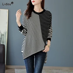 2023 Spring and Autumn Fashion Western Round Neck Stripe Contrast Shoulder Sleeves Loose Leisure Oversized Design Hem T-shirt