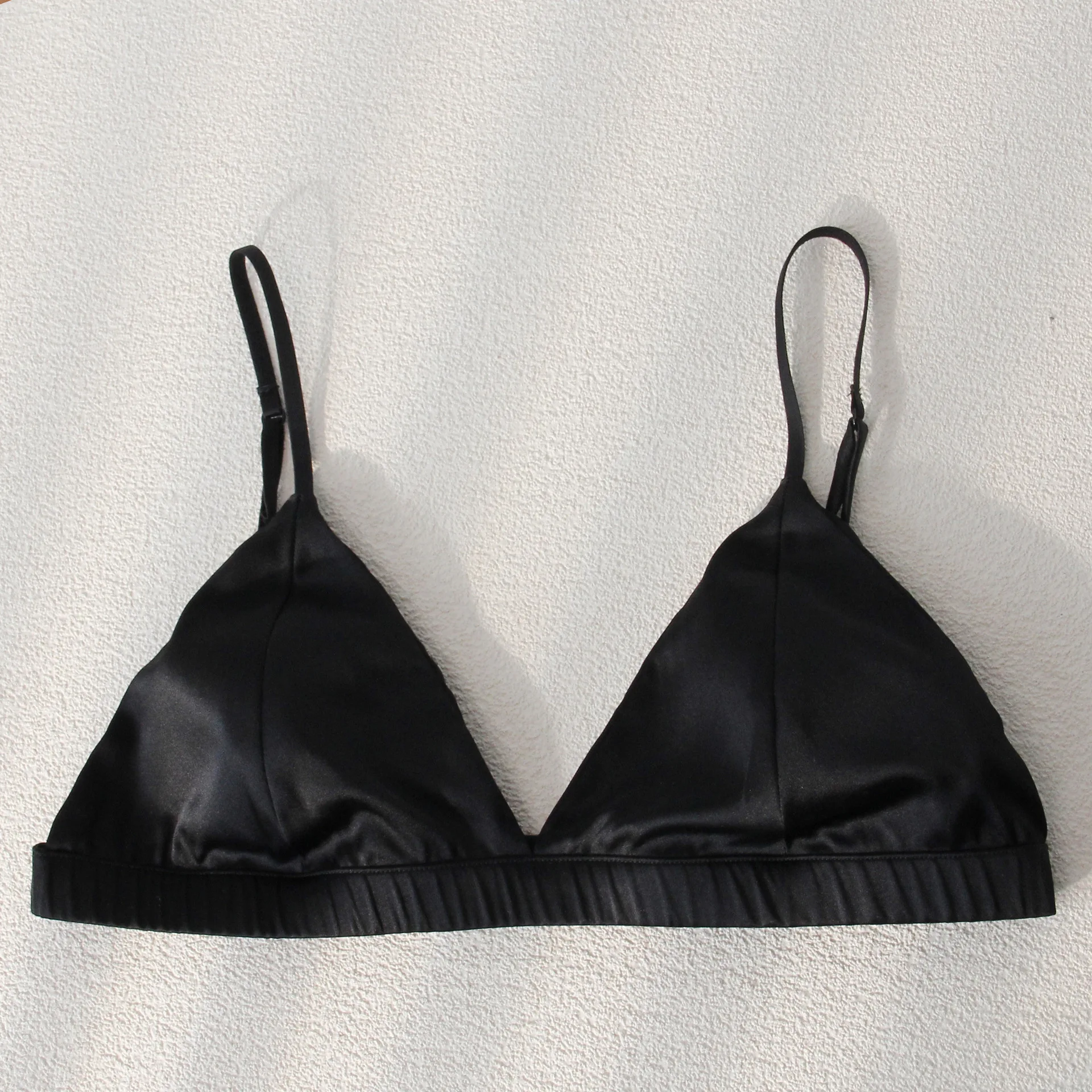 Birdtree 93%  Silk Bra Women Wireless Seamless Brassiere Thin Padded Linerie Underwear Soft Healthy New 2023 U35686C
