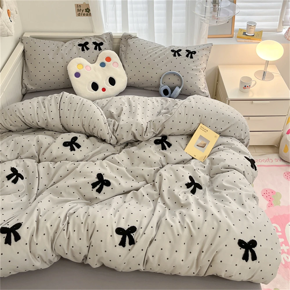 

INS Style Girl 1.5m/1.8m Fitted Sheet Bow Towel Bedding Set Embroidery Washed Cotton Four-Piece Set Soft Bed Sheet Three-piece