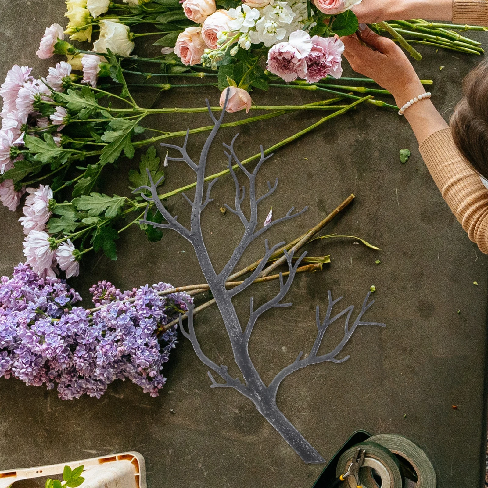 

4Pcs Plastic Branches Decorative Plant Twigs Long-Lasting Easy to Maintain Perfect with Artificial Flowers Plants