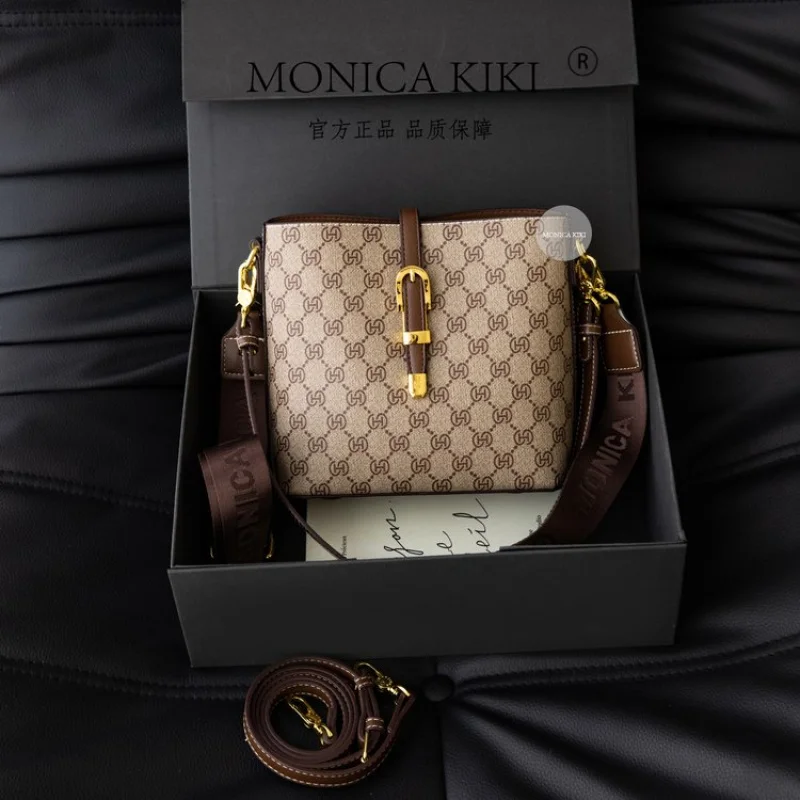 

Luxury Brand Ladies Shoulder Bag Leather Handcrafted Elegant Classic Design By Famous Designer Popular Use
