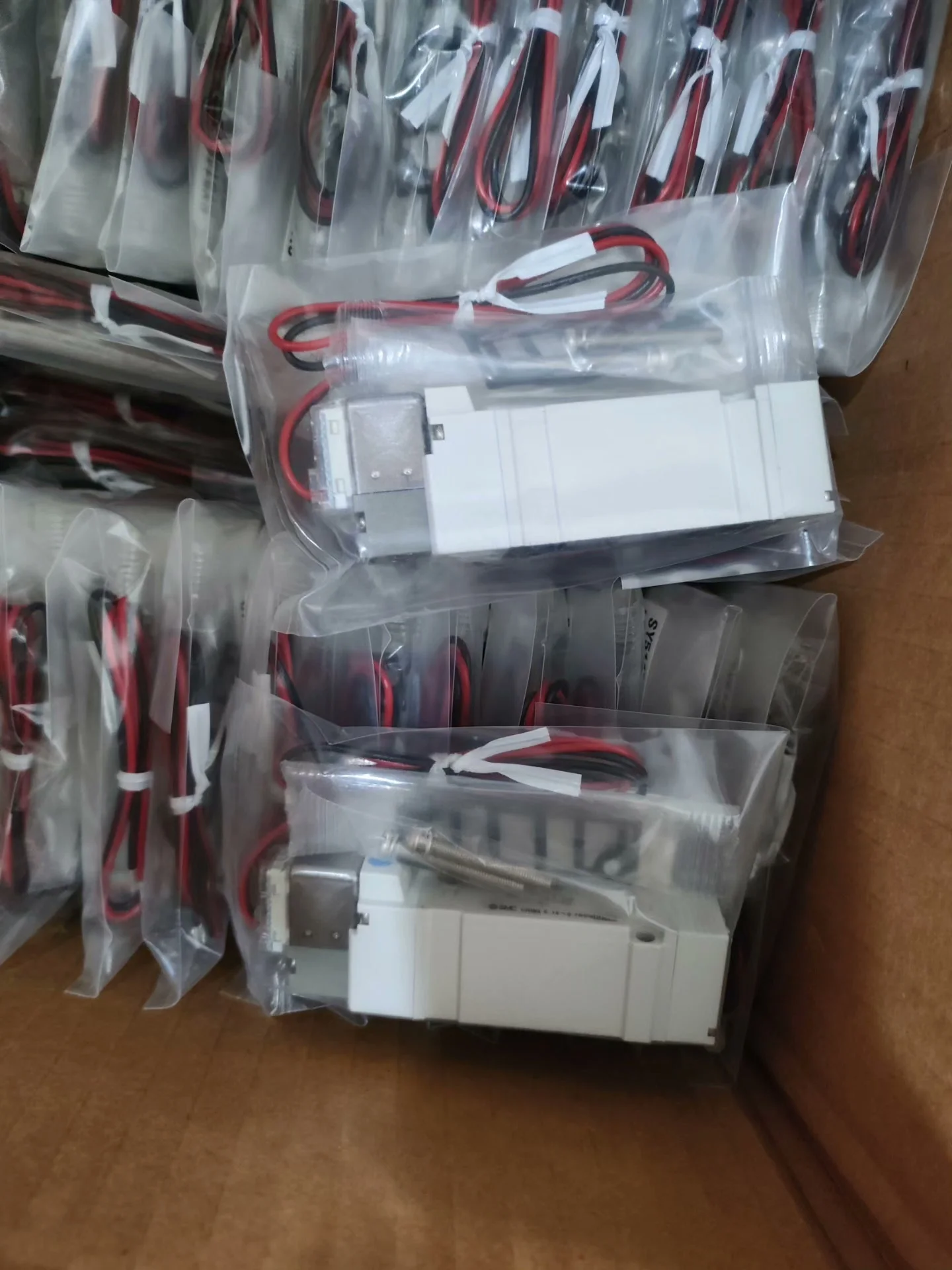 SMC solenoid valve SY5140-5GZ brand new unused original genuine