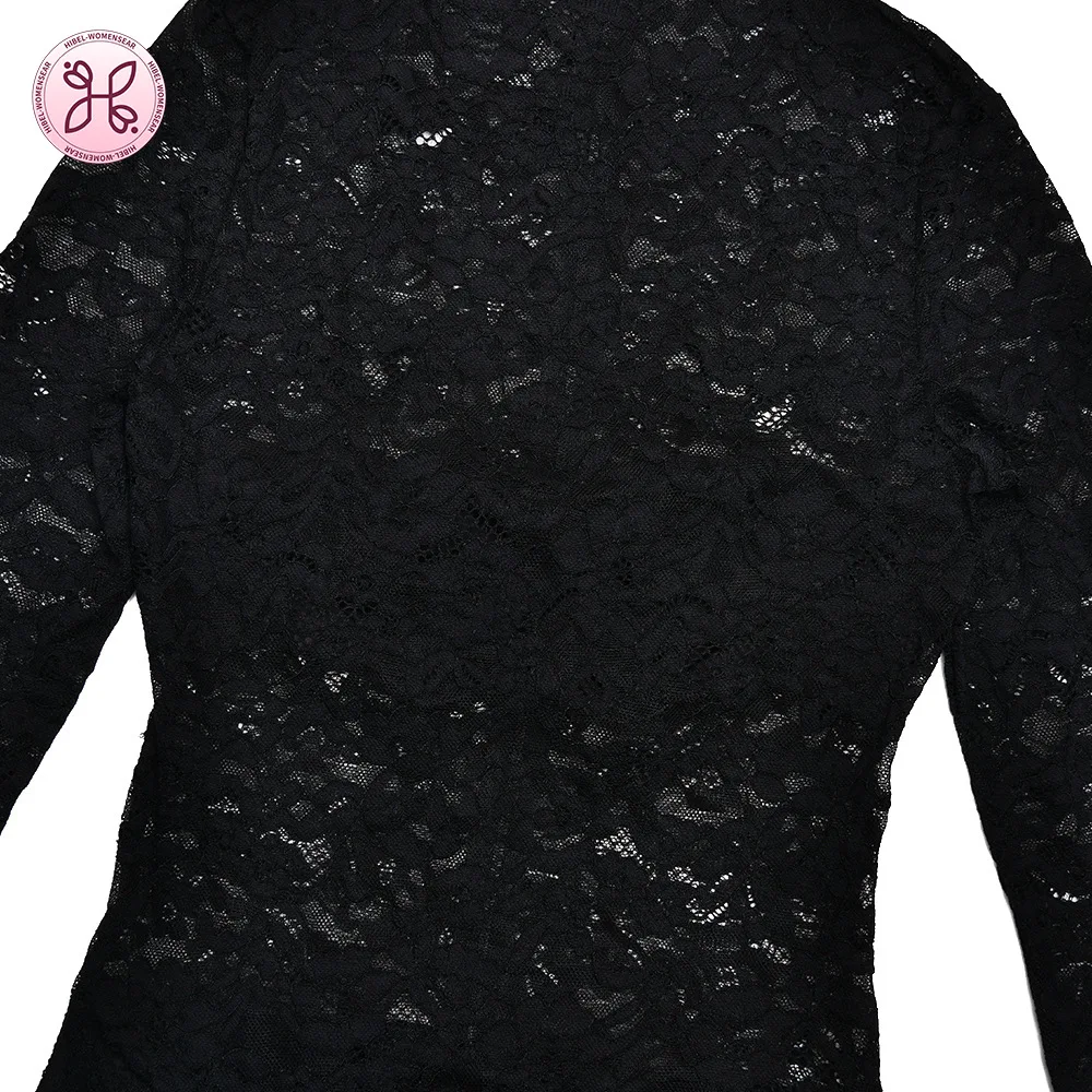 بذلة من الدانتيل والأكمام - ألواح شفافة ووشاح متدفق، أساسيات الليل