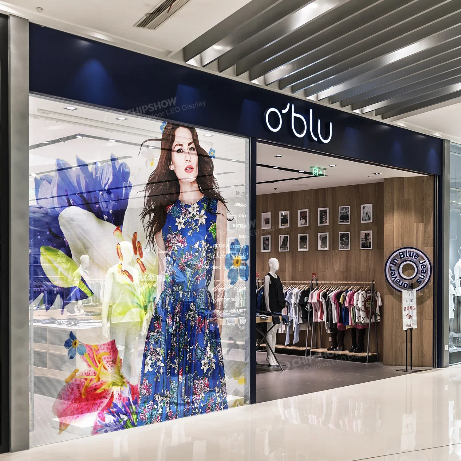 High Brightness Full Color Glass Window led video wall moving advertising led screen indoor display LED Transparent Video Wall